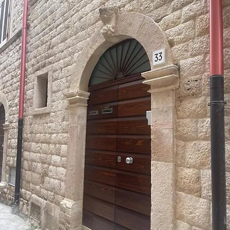 Via Macina مولفيتا